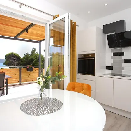 Villa 3D By The Sea With Pool And Included Breakfast Kastela Exterior photo