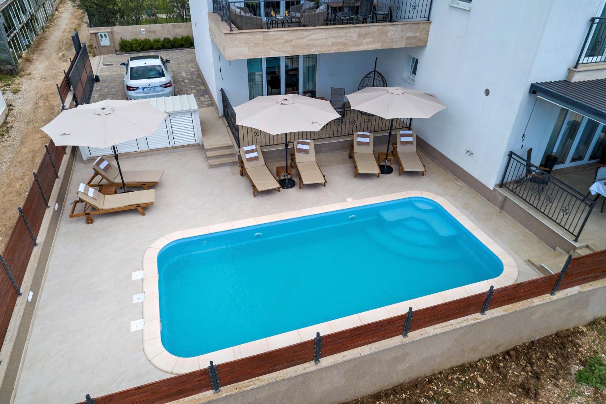 3d By The Sea With Pool And Included Breakfast